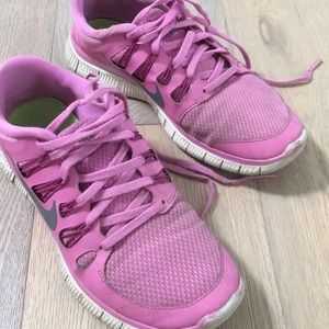 Pink Nike Tennis Shoes